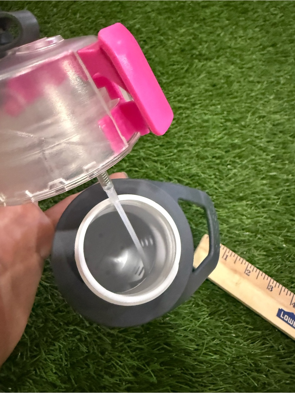 O2Cool Mist & Sip Water bottle Sprayer - Picture 5 of 5